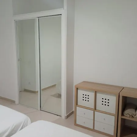 Daire Golf Del Sur-1 Bedroom Poolside Apartment-sleeps 4 *